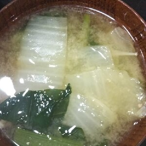 小松菜えのき油揚げの味噌汁